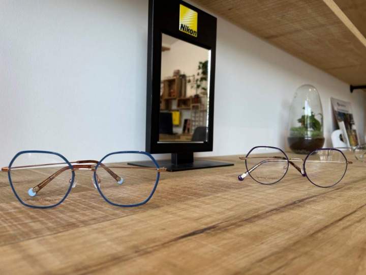 Vendeur de lunettes  à Bagard